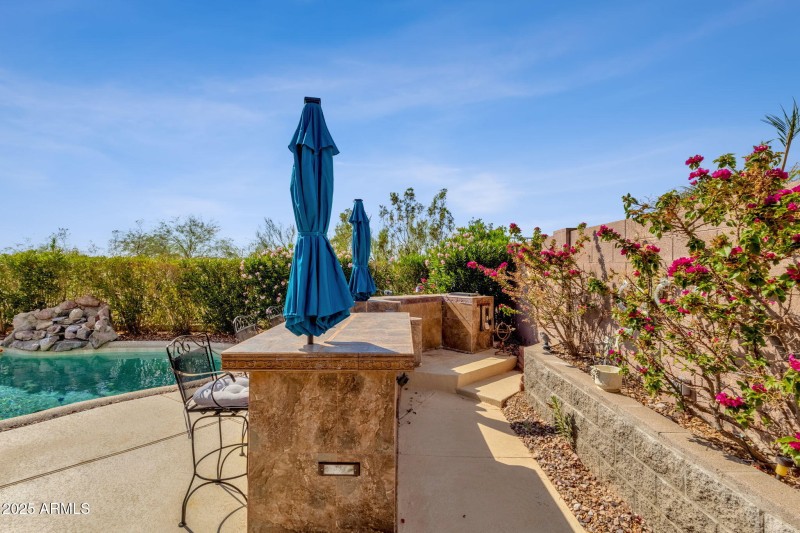 31-web-or-mls-8350-e-dalea-way