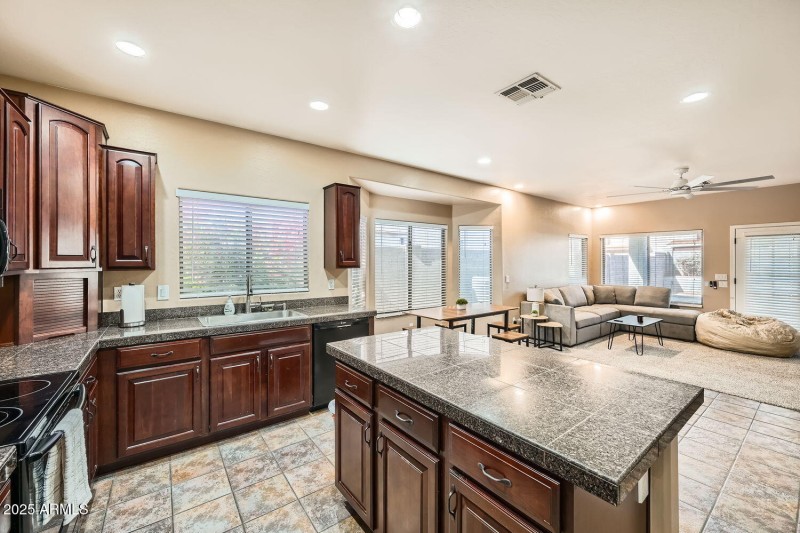 12842 W Whitton Ave - Web Quality - 009