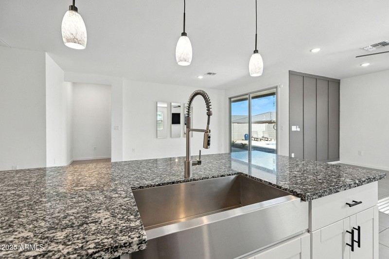 17-web-or-mls-Marin -17