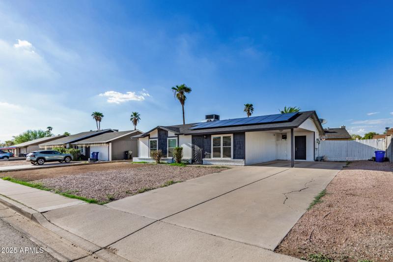 Great Neighborhood Close to Restaurants