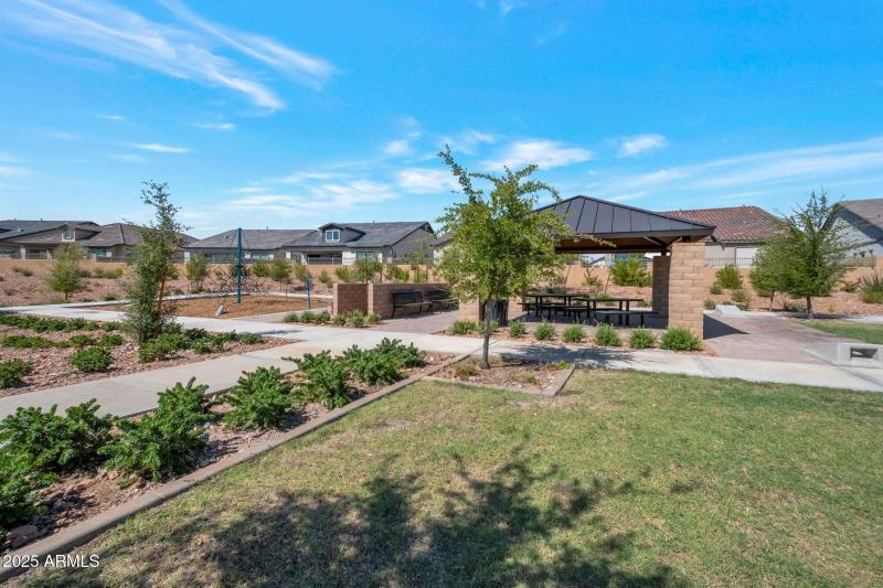 42-web-or-mls-Qp-9116