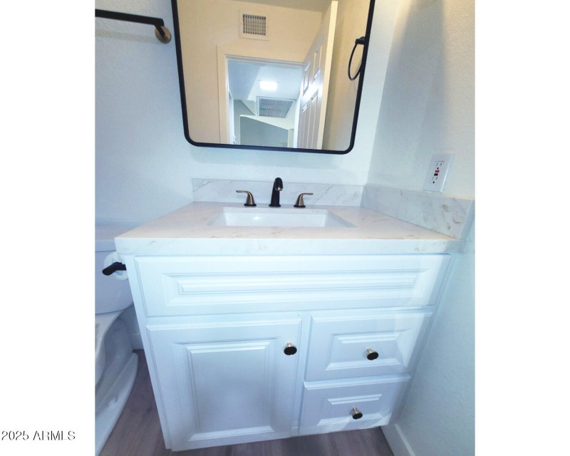 8) 62617-68bdd9d1a73bb