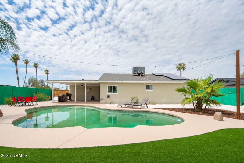 33-web-or-mls-557-s-visalia