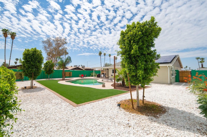 35-web-or-mls-557-s-visalia