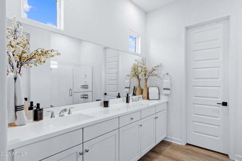 4030 W Serpentine Dr-25