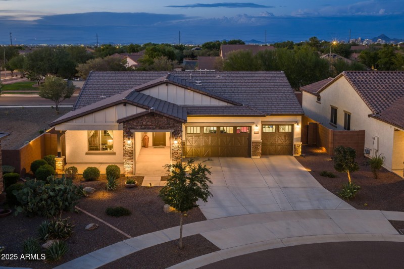 2-web-or-mls-2228 W Caldwell St, Phoenix