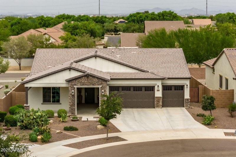 8-web-or-mls-2228 W Caldwell St, Phoenix