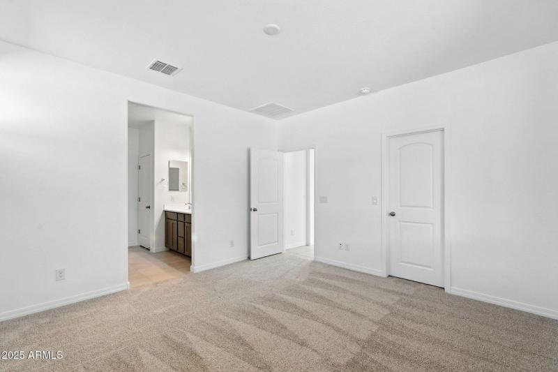 23-web-or-mls-Hilton-23 (3)