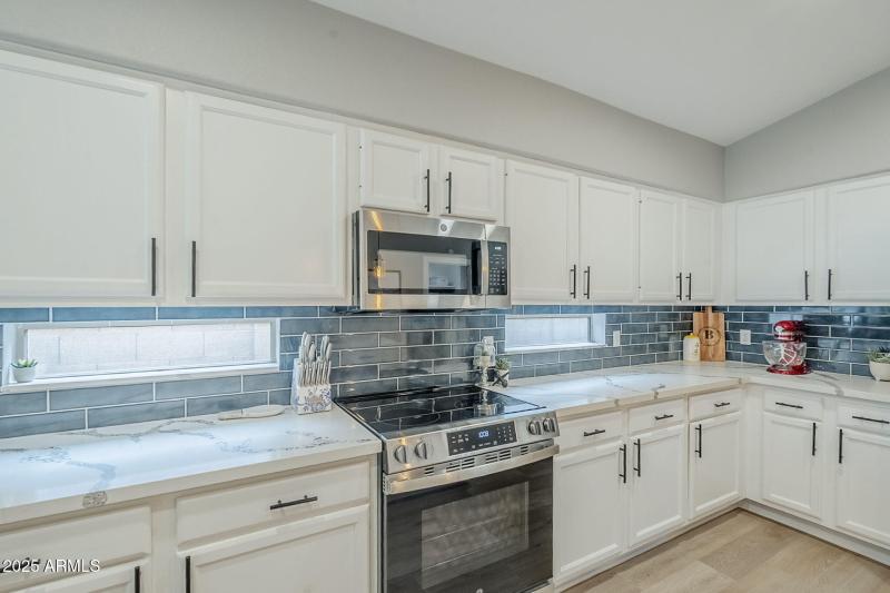 14-web-or-mls-Millbrae-14