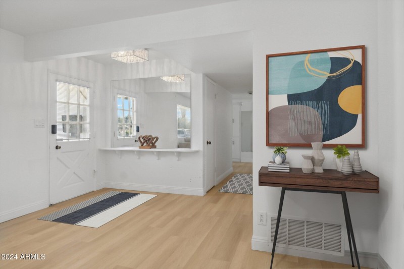 Entry - Virtually Staged