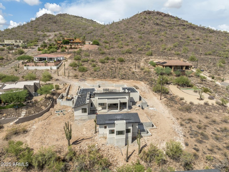 Mountain views to the West