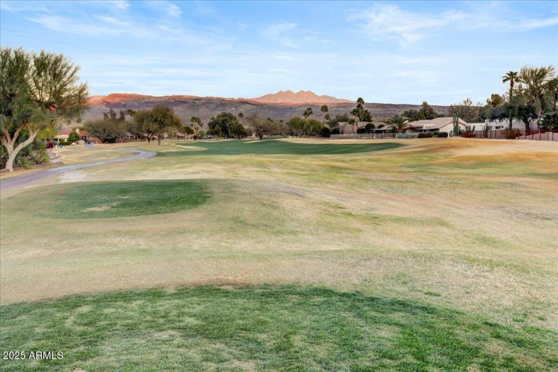 24-Golf Course Views