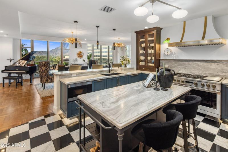 Gorgeous Gourmet Chef Kitchen