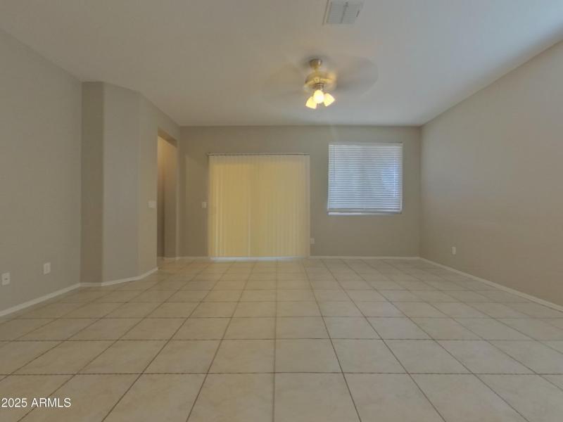 1_pc_DWv4ZgwYjz_SZ1Lell4HX_other_room_N4