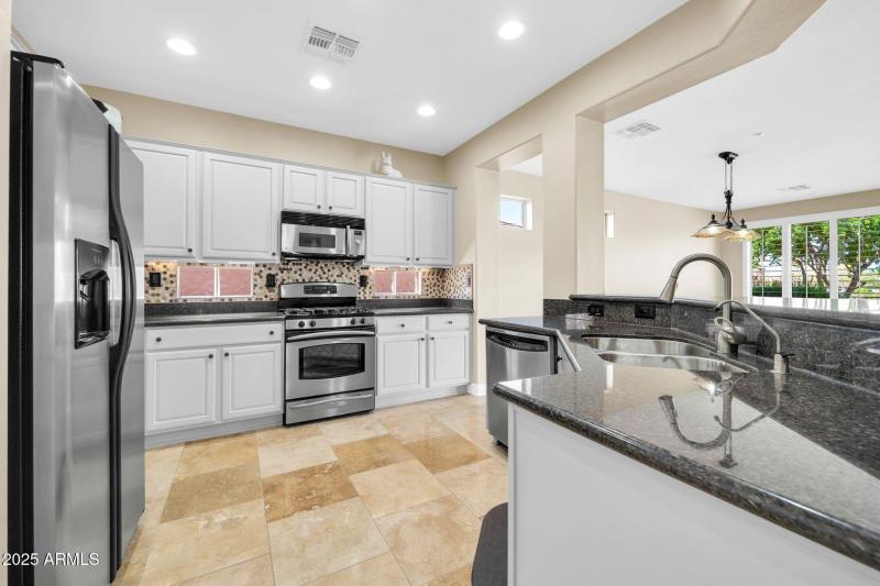 40744 N Noble Hawk Ct-12