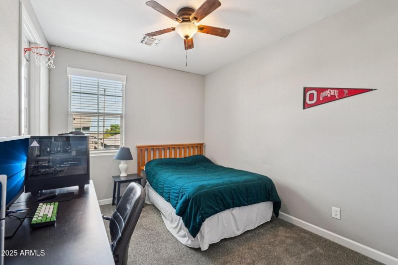 38-web-or-mls-S Girard St-S2908-038