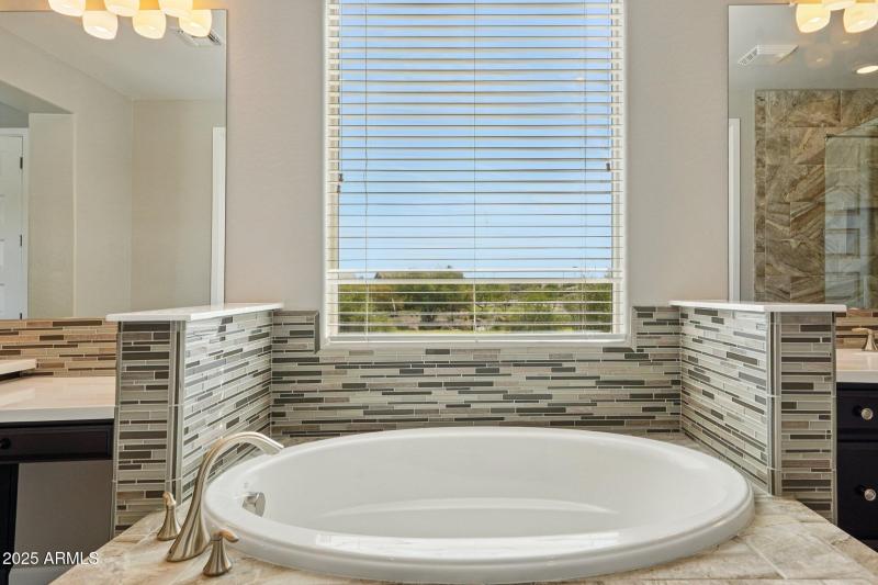 58-web-or-mls-S Girard St-S2908-058