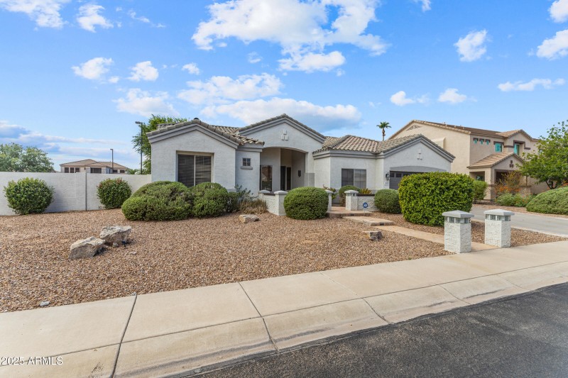 3111 E Canyon Creek Dr-3