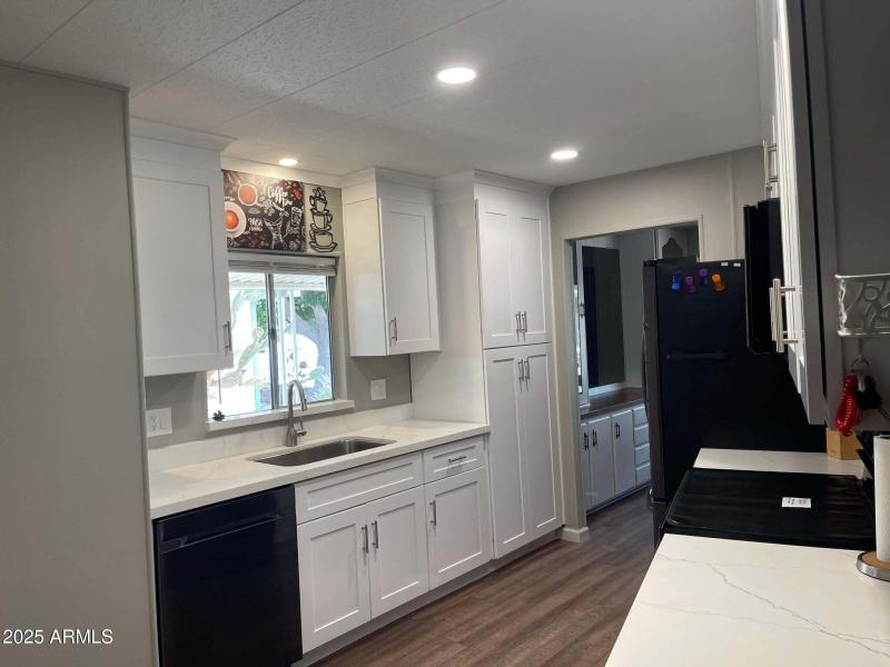 7b72bb18-c224-45e3-92b7-2f5722692527