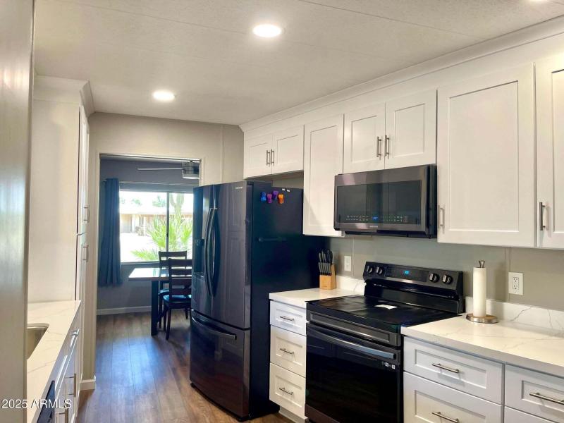 aaa49083-3551-402f-9da8-2a79f86c5750