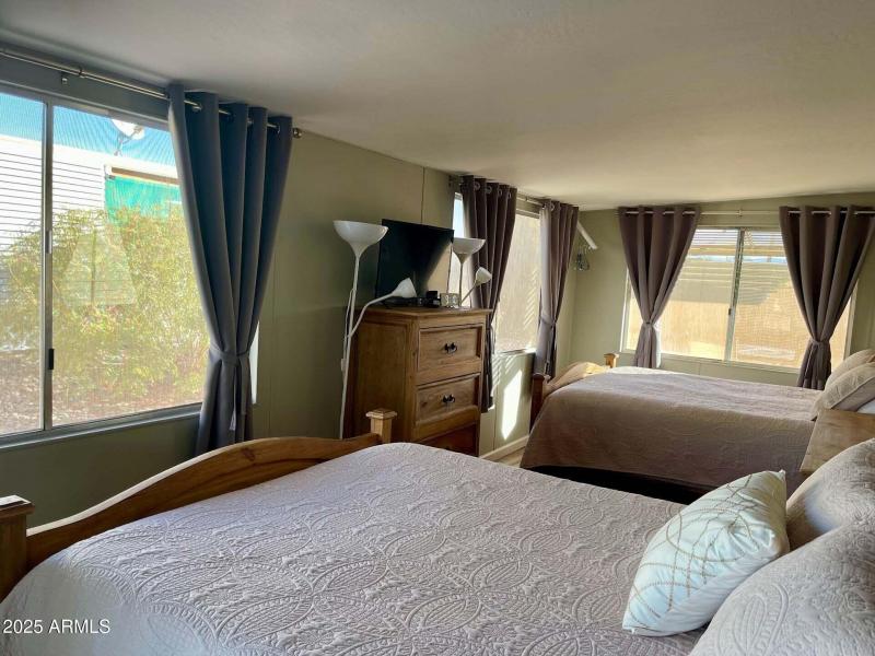 7a558ff9-4f25-4c79-ad78-e8a795890914