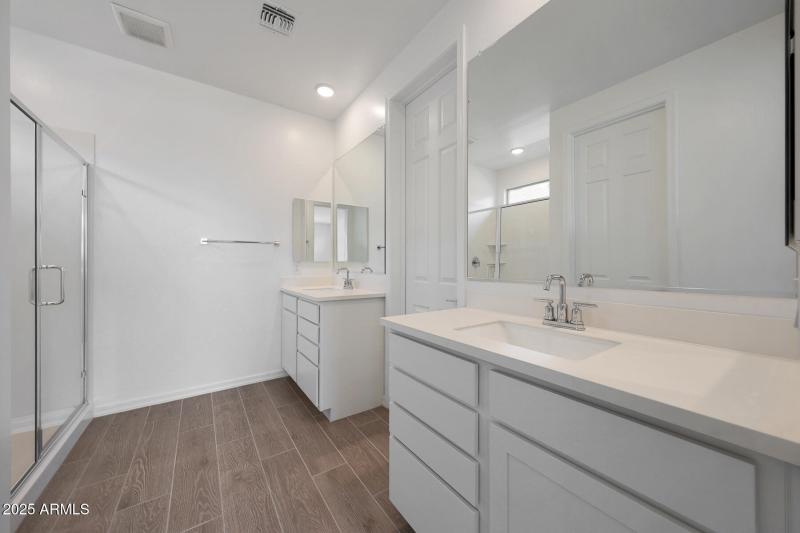 PHX_Landmarke_Lot 1070_Aqua_839_ownerssi