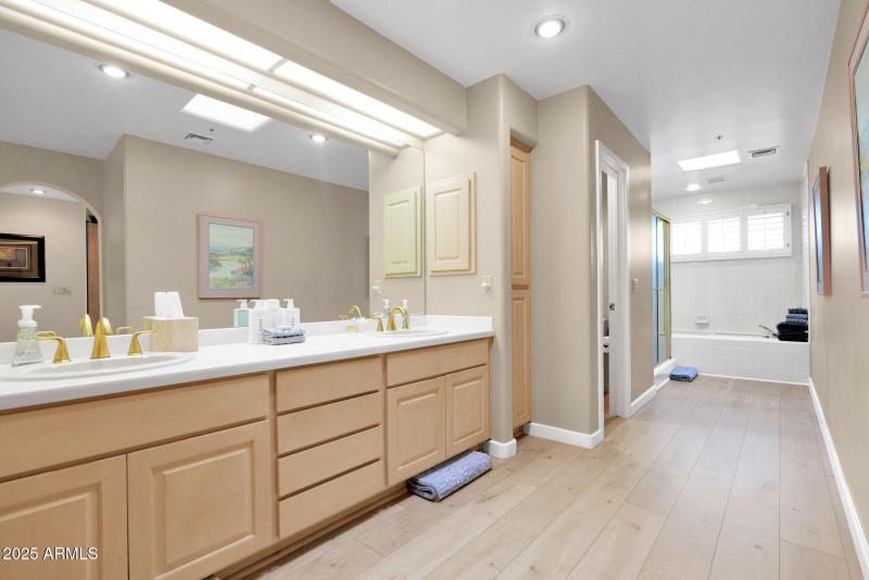 25-web-or-mls-P1292505