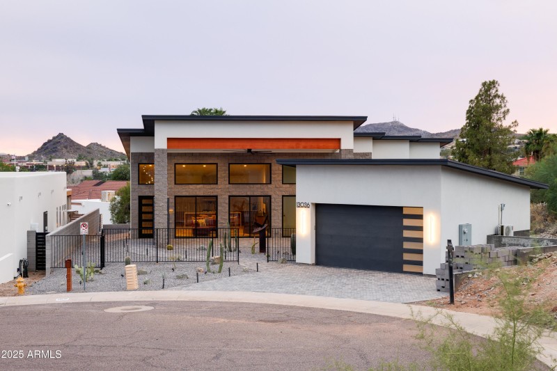 13036 North 23rd Pl, Phoenix, AZ 85022,