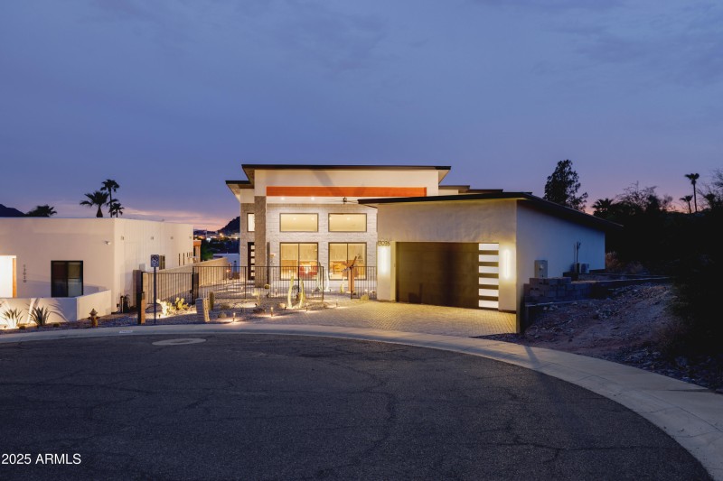 13036 North 23rd Pl, Phoenix, AZ 85022,