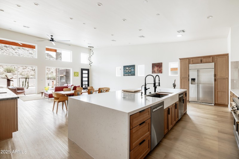 13036 North 23rd Pl, Phoenix, AZ 85022,