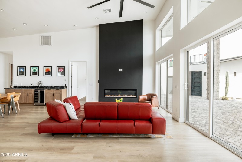 13036 North 23rd Pl, Phoenix, AZ 85022,