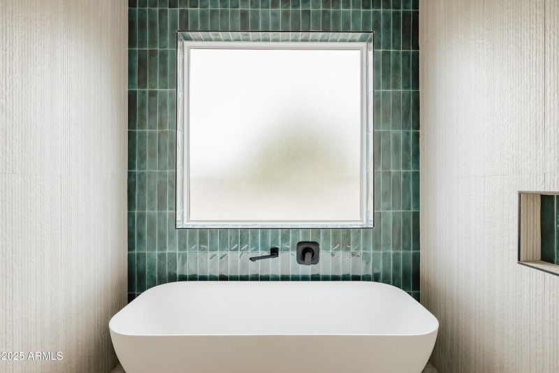 13036 North 23rd Pl, Phoenix, AZ 85022,