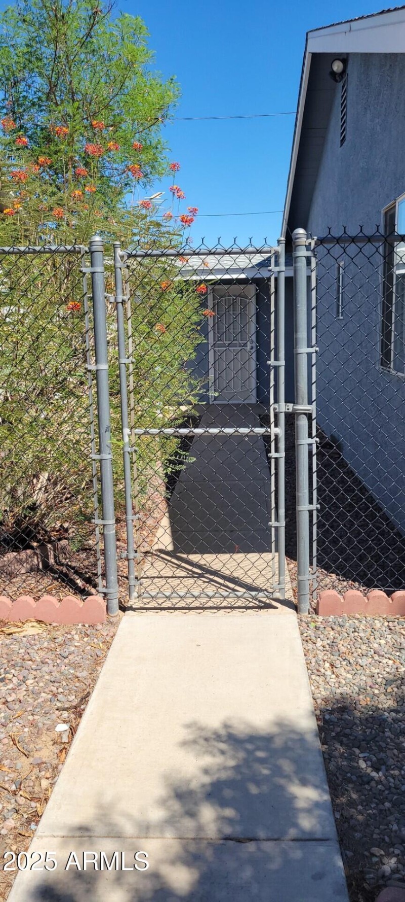 thumbnail_1000022793