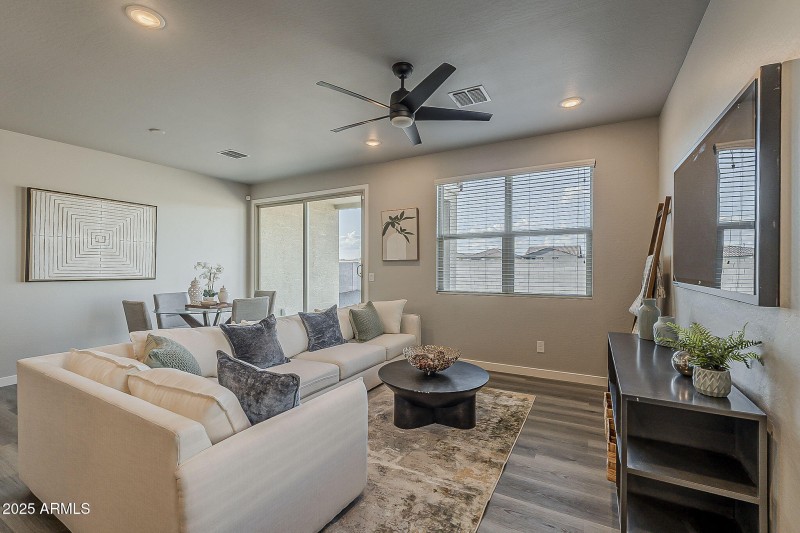 6-web-or-mls-Orangewood-6