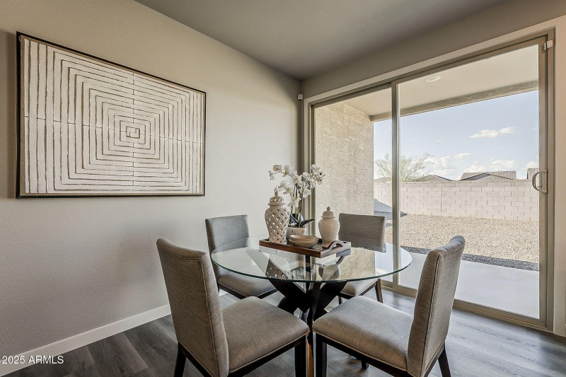 10-web-or-mls-Orangewood-10