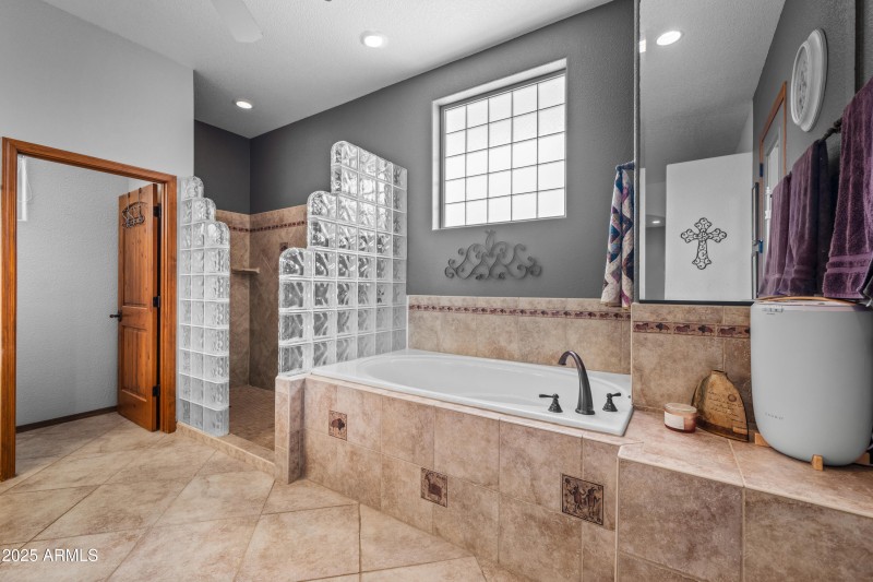 Interior - 8910 S Rio Santiago-14