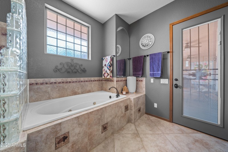 Interior - 8910 S Rio Santiago-17