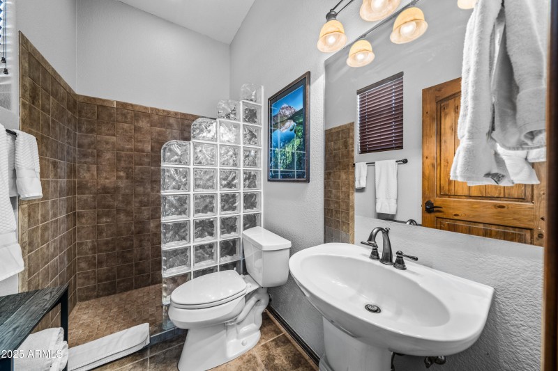 Interior - 8910 S Rio Santiago-38