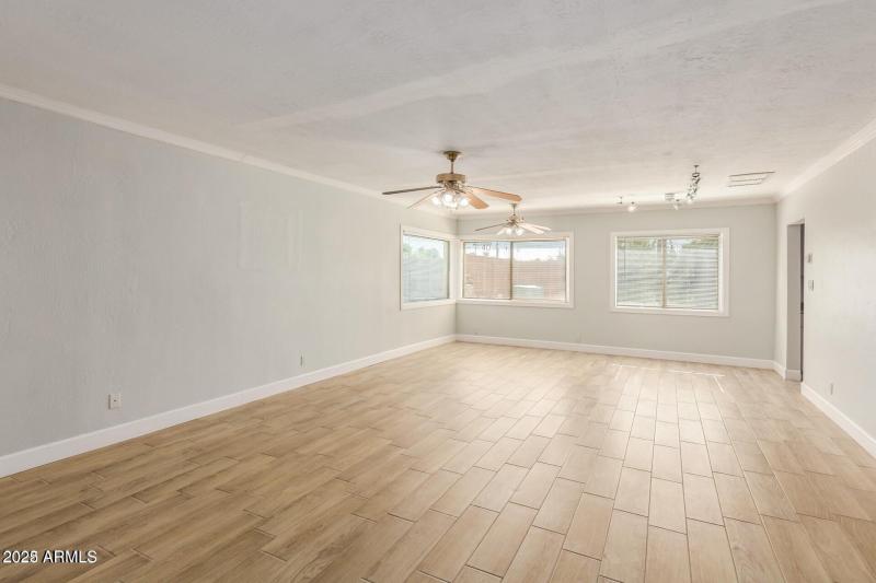 20221115173613162369000000-o