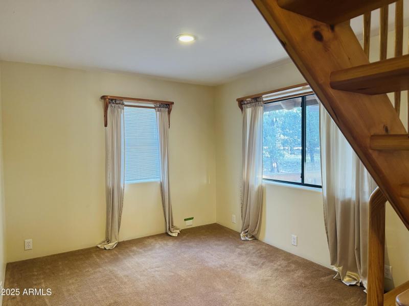 Bonus room/office area