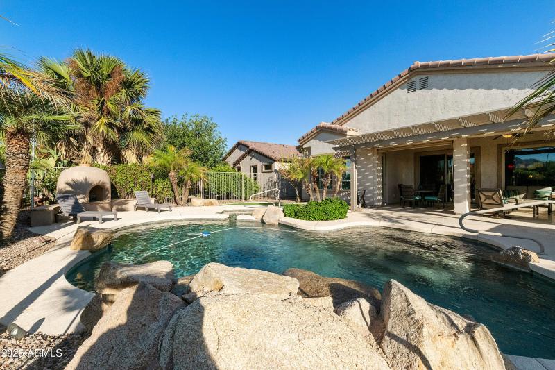 4267 E-039-044-DLB 4181-MLS_Size