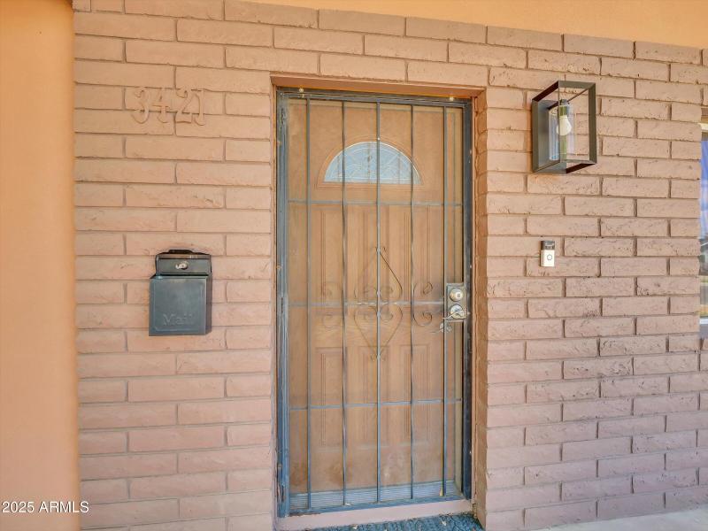 05-3421 W Country Gables Dr-5