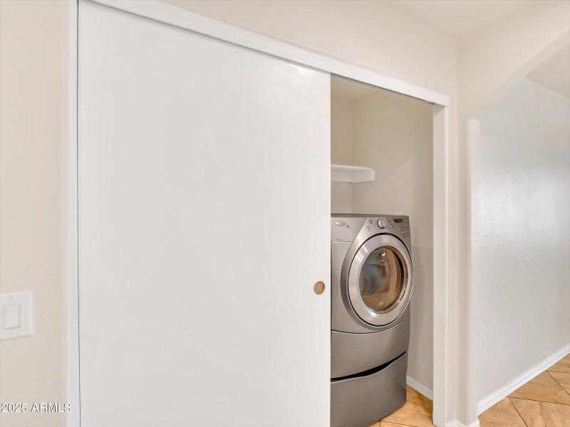 37-3421 W Country Gables Dr-37