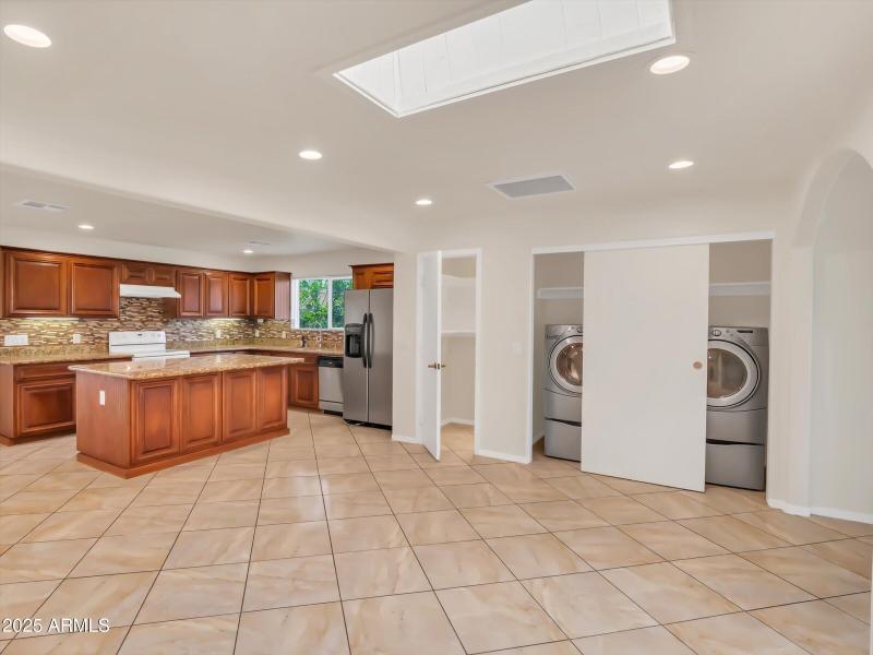 42-3421 W Country Gables Dr-42