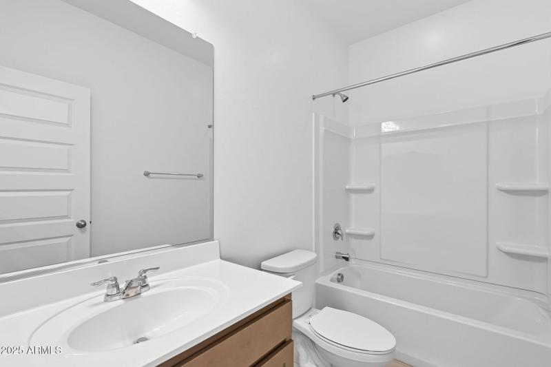 27-web-or-mls-215th-27 (1)