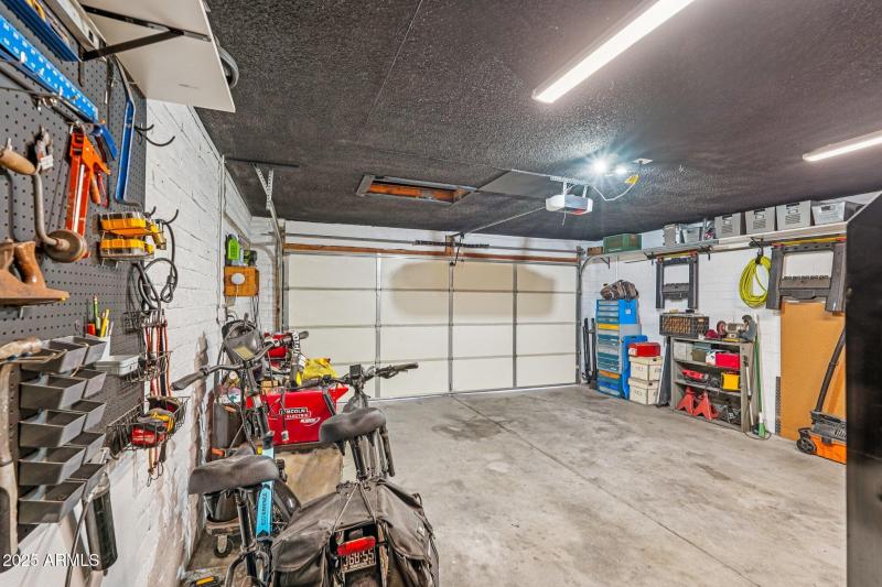 35-web-or-mls-W Caribbean Ln-S0909-035