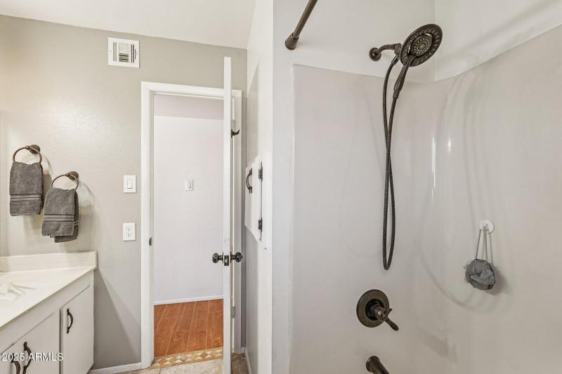 25-web-or-mls-W Caribbean Ln-S0909-025