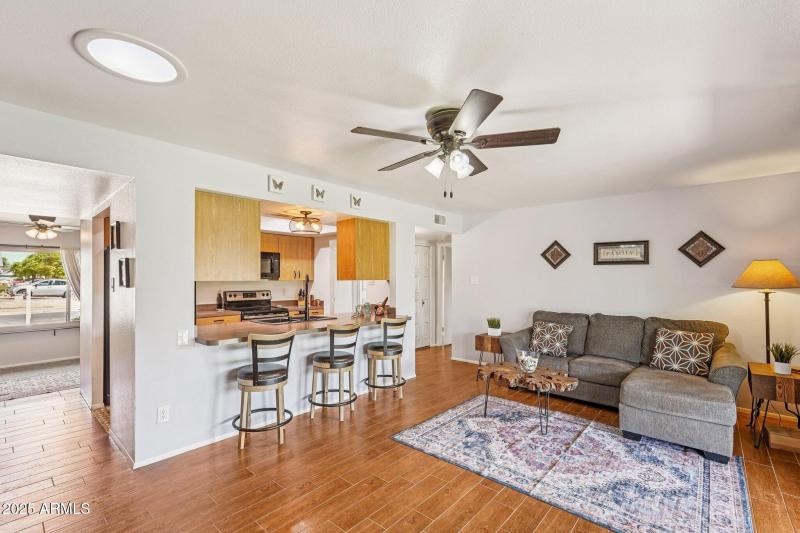 15-web-or-mls-W Caribbean Ln-S0909-015