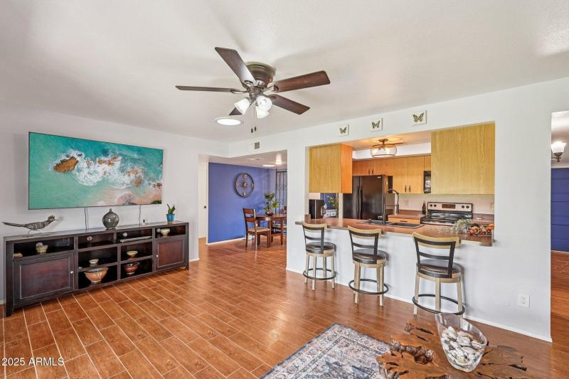 14-web-or-mls-W Caribbean Ln-S0909-014