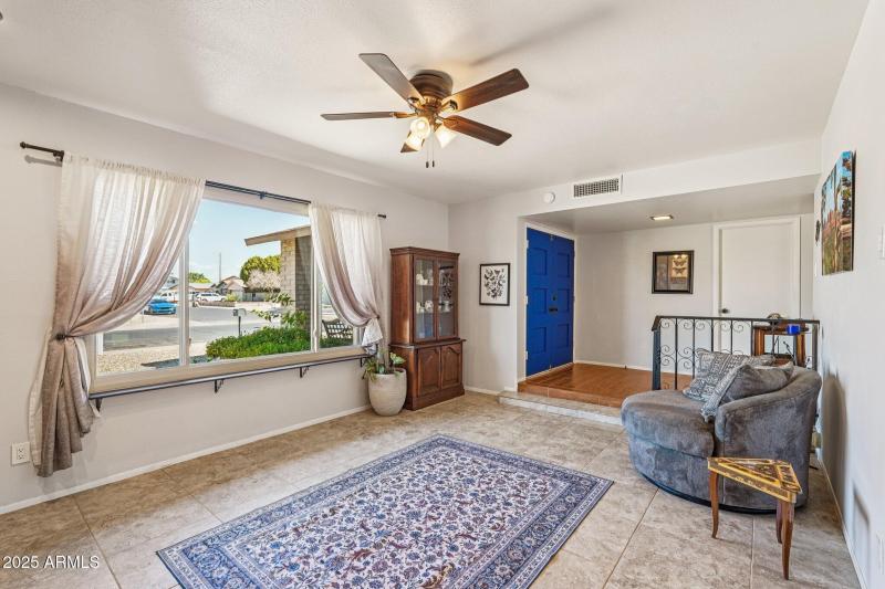 10-web-or-mls-W Caribbean Ln-S0909-010